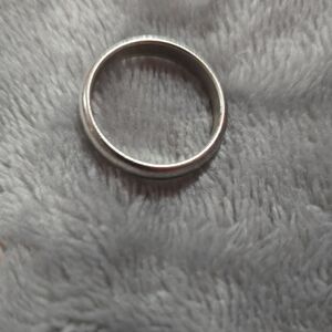 Elegant Silver Ring